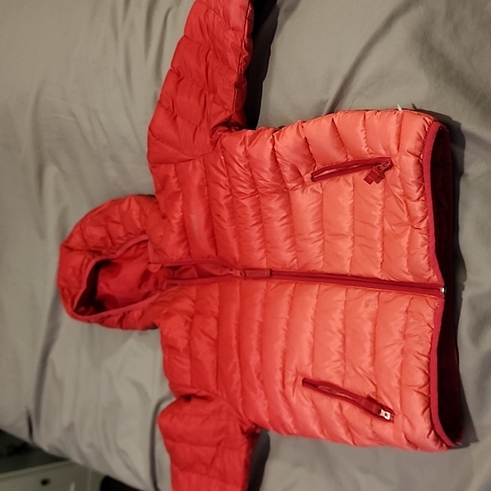 Girl's Puffy Reversible Jacket - pink color size Large